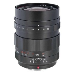 Voigtlander 17.5mm F0.95 (M4/3) - Location - Soscine