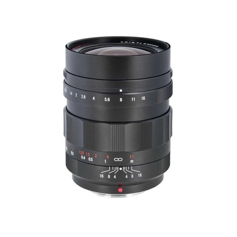 Voigtlander 17.5mm F0.95 (M4/3) - Location - Soscine